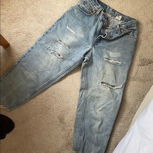 Vintage Levi’s 550 cropped jeans